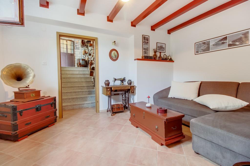 Apartments Franjo Мали-Лошинь Номер фото